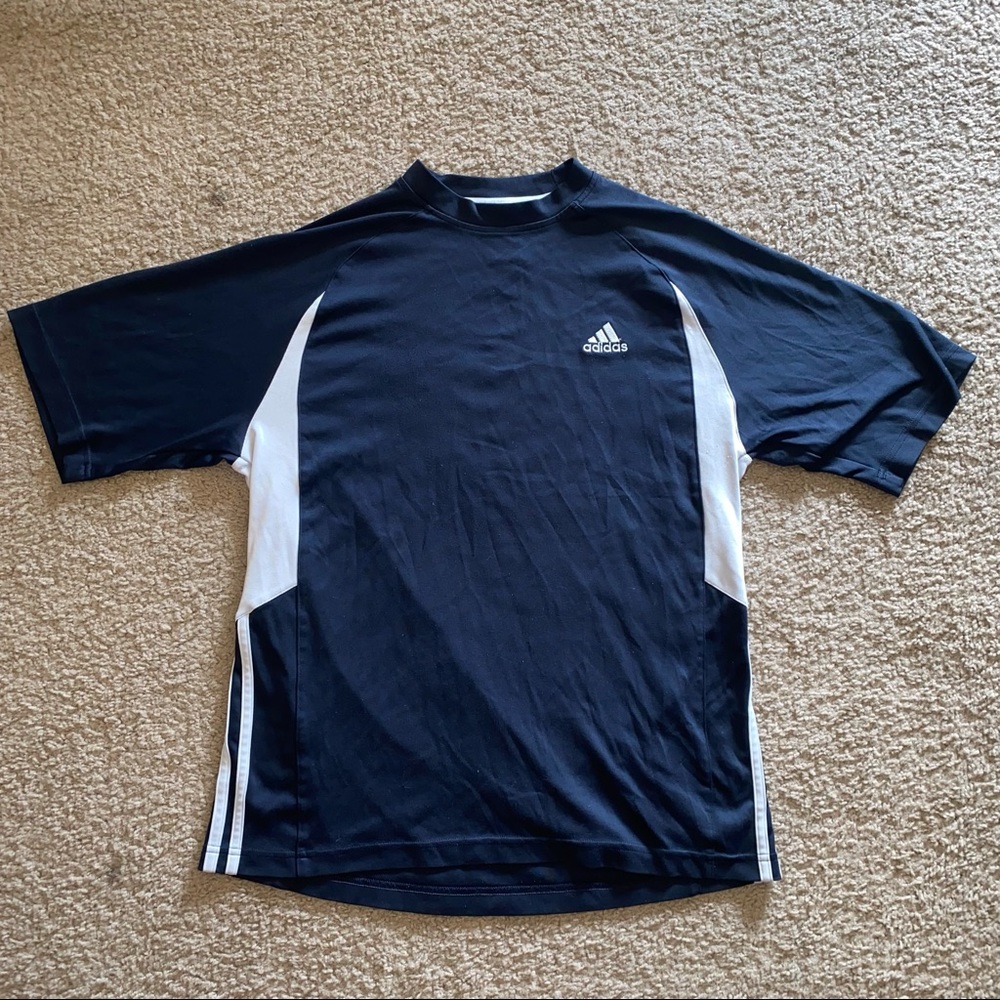 Men’s Adidas Embroidered Logo Three Stripes Short Sleeve T-shirt Size Medium